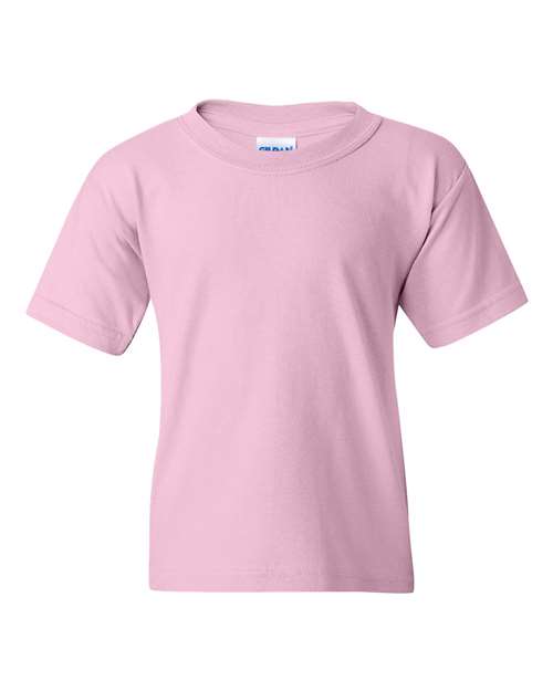 Pink t-shirt with a Gildan label on a white background